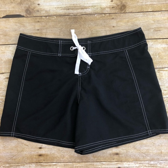 NWT Tommy Bahama Black Board Shorts Size Medium - Picture 2 of 6